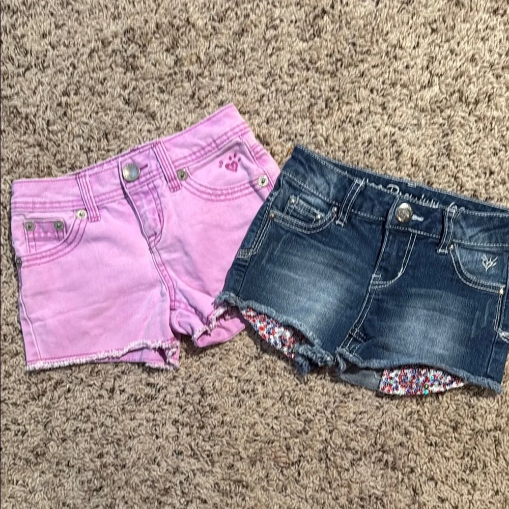 Girls size 6R pair of Justice shorts